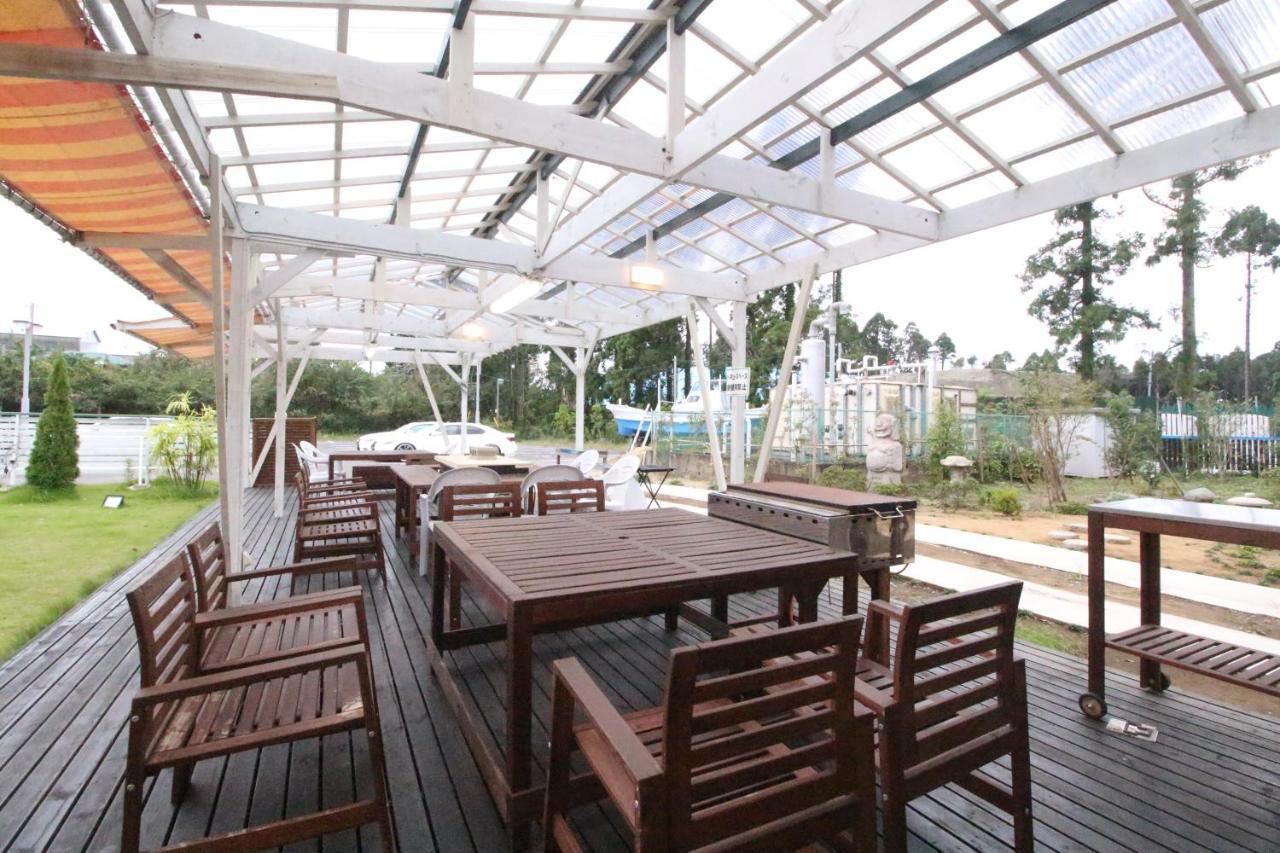 Hotel Swan Lake Nagara Nagara  Εξωτερικό φωτογραφία